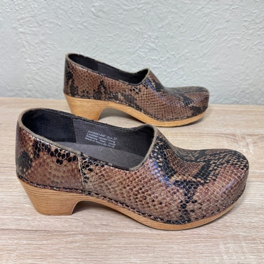 Dansko Marisol Clogs 37 Brown Snakeskin Print Leather Boho Western Cowgirl Mule